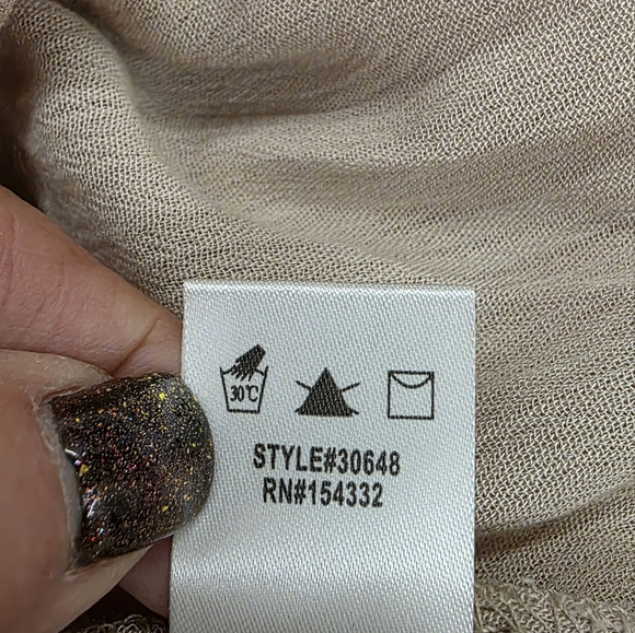 Kye Mi Boho Peasant Blouse with Crochet Fringe – Size Large (Beige/Tan) EUC - Picture 6 of 8